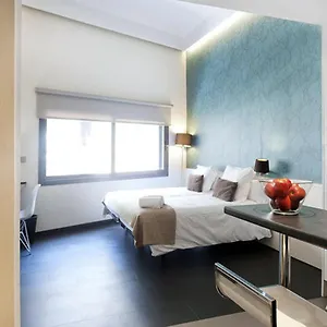 Fifteen 2*, Barcelona Spain